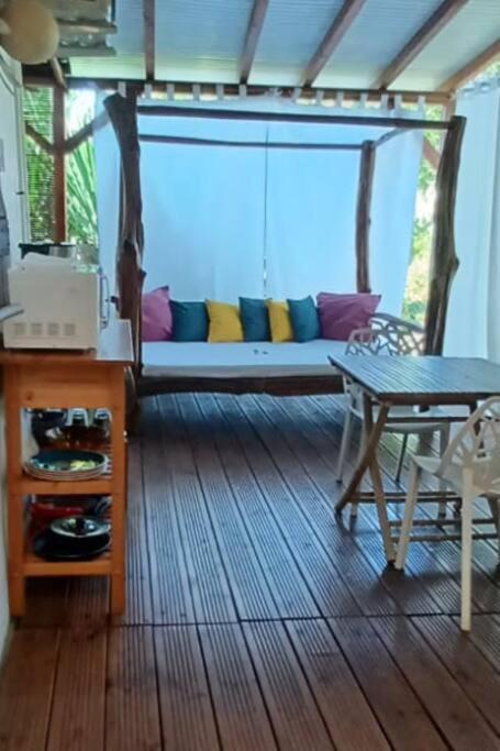 Bungalow Atypique Ti Bambou A 500M De La Plage Sainte-Anne  Exterior foto