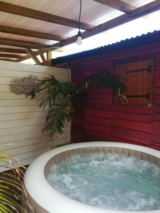 Bungalow Atypique Ti Bambou A 500M De La Plage Sainte-Anne  Exterior foto